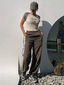 Dazy Star 女士拼接襪口插肩袖t恤,印有字母圖案 - 米色 - 查看 5