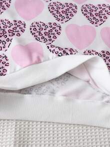 SHEIN 2 件装 Tween 女童长袖运动衫和牛仔效果印花喇叭裤，带有心形图案 - 彩色 - 查看 8