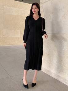 DAZY 女士純色v領針織毛衣連衣裙 - 黑色 - 查看 7