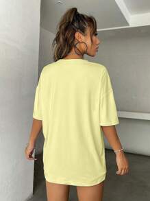 SHEIN Unity Áo thun hở vai họa tiết ô tô và chữ cái Áo thun họa tiết phụ nữ - Màu vàng - Xem 2