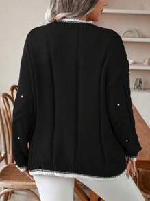 Calvaya 女士加大號對比色修邊珍珠飾釦套頭毛衣 - 黑色 - 查看 2