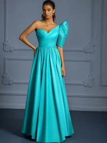 Abito lungo elegante da donna con scollo asimmetrico e ampia gonna a campana, con dettagli plissettati e avvolgenti, perfetto per occasioni formali - Verde - Visualizzare 4