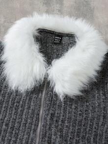 SHEIN EZwear Trang trí Fuzzy Dây kéo Áo phông Crop - Xám - Xem 7
