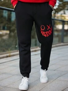 Manfinity Homme 男士卡通印花連帽運動衫和褲子套裝,附帶口袋和束口帶 - 紅色 - 查看 3