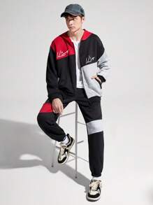 SHEIN Nastolatek Chłopcy Codzienny Wygodna Bluza z kapturem I Spodnie do biegania Komplety Biżuterii Z Nadrukowany I Kolorowe bloki Detale