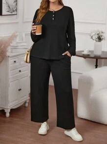 SHEIN LUNE 女款大尺碼圓領純色羅紋針織 T 卹與褲子套裝 - 黑色 - 查看 1