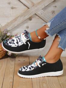 Women Graphic Lace-up Front Textured Black Canvas Shoes - Black and White - View 2