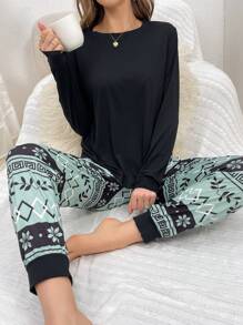 SHEIN Solid Color Long Sleeve T-Shirt And Geometric Pattern Long Pants Homewear Pajama Set, Fall Winter Clothes - Black - View 1