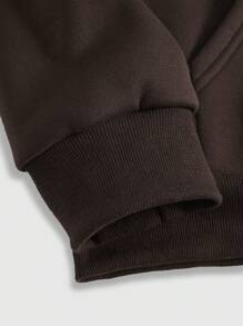 ROMWE MEN Street Life Men Slogan Graphic Drawstring Thermal Lined Hoodie - Coffee Brown - View 4