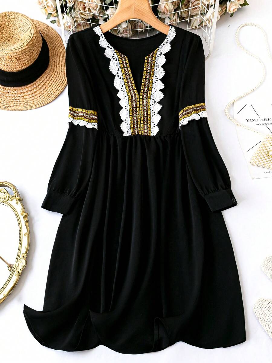 SHEIN LUNE Plus Size Embroidery Patchwork Dress - Black - View 1