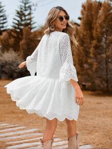 SHEIN VCAY Lỗ gắn thêu tay áo lá sen Xù Hoa Sen Váy Smock - trắng - Xem 2