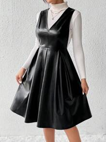 Chiquease Sleeveless V-neck Pleated Hem Dress Without T-shirt - Black - View 1