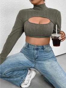 Flirla Plus Cut Out Front Mock Neck Crop Tee - Green - View 5