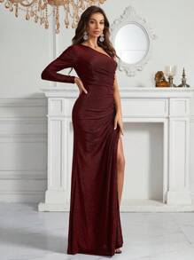 SHEIN Belle 單肩褶邊高衩金屬亮絲正式洋裝 - 紅色 - 查看 4