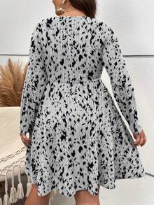 SHEIN Franclia 大碼印花圓領連衣裙（無腰帶） - 灰色 - 查看 2