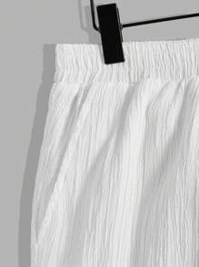 Manfinity RebelGame Men's Solid Color Shirt With Turn-down Collar And Shorts