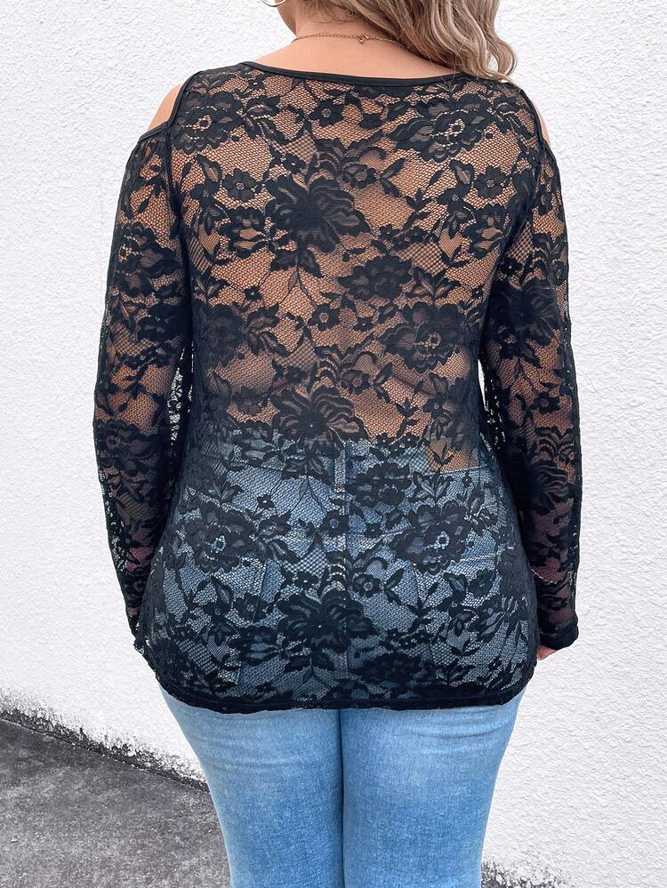 Plus Size Women's Lace Patchwork Cold Shoulder Top