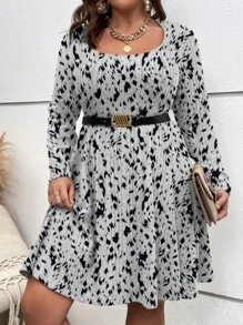 SHEIN Franclia 大碼印花圓領連衣裙（無腰帶） - 灰色 - 查看 1