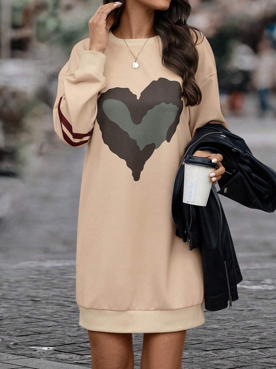 SHEIN LUNE Vestido sudadera con estampado de corazón de hombros caídos - Caqui - Ver 1