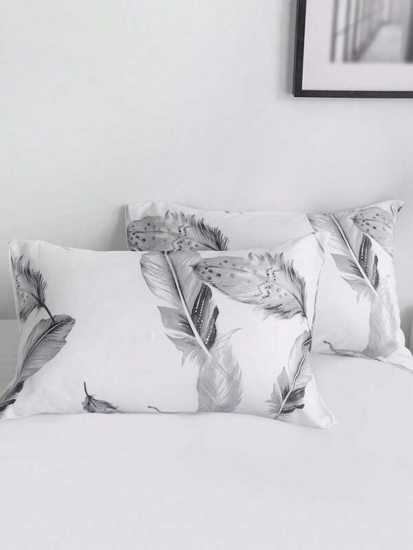 2pcs White Feather Printed Polyester Pillowcases