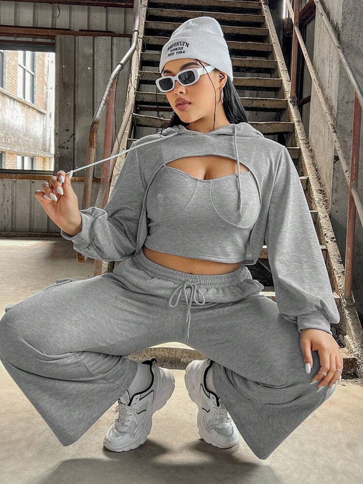 SHEIN EZwear Conjunto De Ropa Deportiva De Sudadera Con Capucha Ultra Corta, Tirantes Y Pantalones Deportivos De 3 Piezas Para Mujer De Talla Grande - Gris - Añade 7