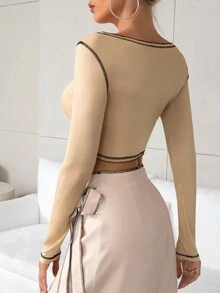 SHEIN Privé 女款對比色短版t恤 - 卡其色 - 查看 2