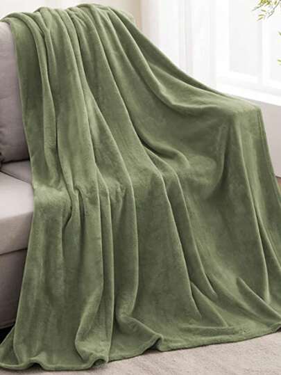 1pc Plain Color Blanket, Green Simple Throw Blanket, Soft Sleeping Blanket For Household