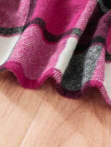 嬰兒女寶寶格紋裙配彼得潘衫領上衣套裝,秋冬季節適用