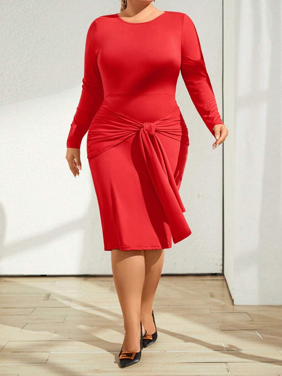 SHEIN Privé Kích thước lớn Của phụ nữ Vòng cổ Màu thuần Váy bodycon Với Mặt trước Xoắn - Đỏ - Xem 1