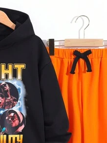 SHEIN Conjunto De Sudadera Con Capucha Impresa Y Pantalones De Punto De Color Sólido De Estilo Casual Callejero Para Niños - Multicolor - Ver 3