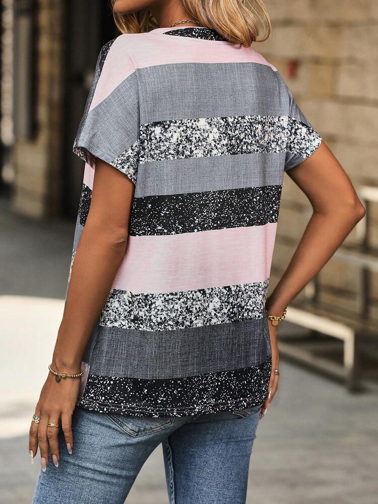 Women's Contrast Color Notch Collar Batwing Sleeve T-shirt