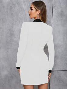 女士简约性感拼色拼接双排扣紧身连衣裙，配有假口袋 - 黑與白 - 查看 2