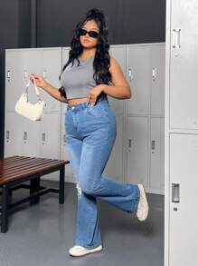 SHEIN CURVE+ Extra Plus Size Women Elastic Blue Ripped Flare Jeans - Blue - View 3