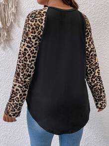 SHEIN LUNE Plus Christmas Tree & Slogan Graphic Raglan Sleeve Tee - Multicolor - View 2