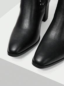 MOTF PREMIUM RIVETED HIGH HEEL CHUNKY MID-CALF BOOTS - Black - View 4