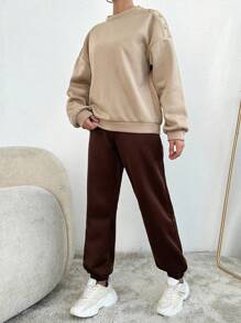 EURMUSE Relaxed Fit Round Neck Sweatshirt And Sweatpants Set, Casual Fashion - Multicolor - View 3