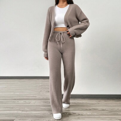 Set di maglieria casual per ragazze adolescenti composto da cardigan con scollo a V e bottoni color cachi e pantaloni in maglia, abbinamento versatile