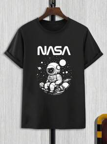 Manfinity Homme Camiseta de manga corta con gráfico impreso de astronauta y texto para hombres, regalo para el novio