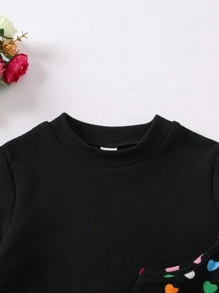 SHEIN 幼兒女孩心形印花兩件式吊帶洋裝和運動衫 - 黑色 - 查看 3