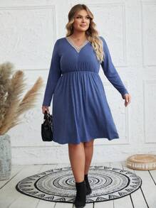 EMERY ROSE Plus Size V-neck Dress - Navy Blue - View 6