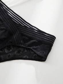 花卉蕾絲鋼圈內衣套裝 - 黑色 - 查看 6