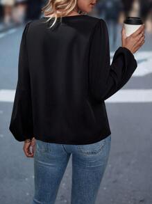 SHEIN Clasi 女士v領閃爍邊框襯衫 - 黑色 - 查看 2