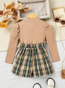 SHEIN 小女孩都會優雅毛衣,帶蓬松袖和翻領,綠色格紋裙兩件套裝 - 卡其色 - 查看 2