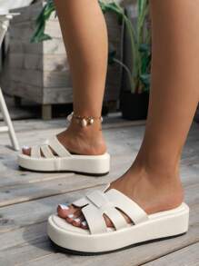 假期季节女士蟒蛇压纹厚底坡跟凉鞋，女士舒适坡跟凉鞋，女士优雅家居拖鞋，适合派对、户外、时尚、圣诞节、仿皮厚底坡跟拖鞋 - 白色 - 查看 4