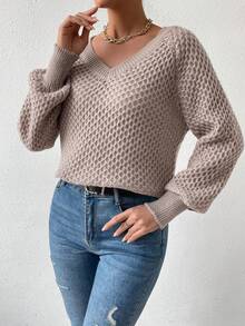 SHEIN Essnce 時尚休閒v領毛衣,配有瑞格蘭套袖 - 卡其色 - 查看 6