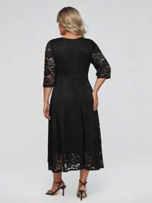 SHEIN Clasi Maxikleid in A-Linie für Damen mit Spitze in Unifarbe, Große Größen