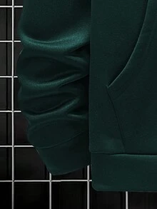 Manfinity Men Plus Astronaut & Slogan Graphic Kangaroo Pocket Drawstring Hoodie - Green - View 3