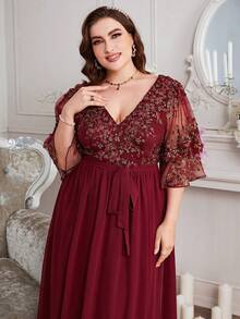 Plus Size Women V-Neck Embroidery Patchwork Dress - Burgundy - View 3