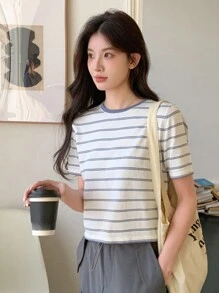 Dazy Star 女士短袖條紋針織上衣 - 藍白色 - 查看 1