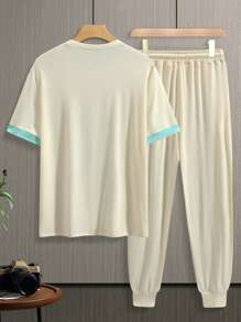 Manfinity LEGND 男士印花字母短袖t恤和長褲兩件套裝 - 杏色 - 查看 2